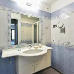 Graphique Welkeys Apartment Antibes